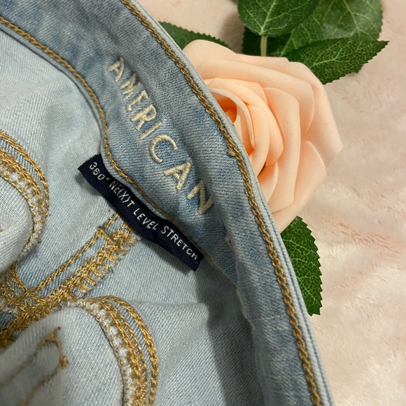 Light wash AE jeans - Picture 3 of 3